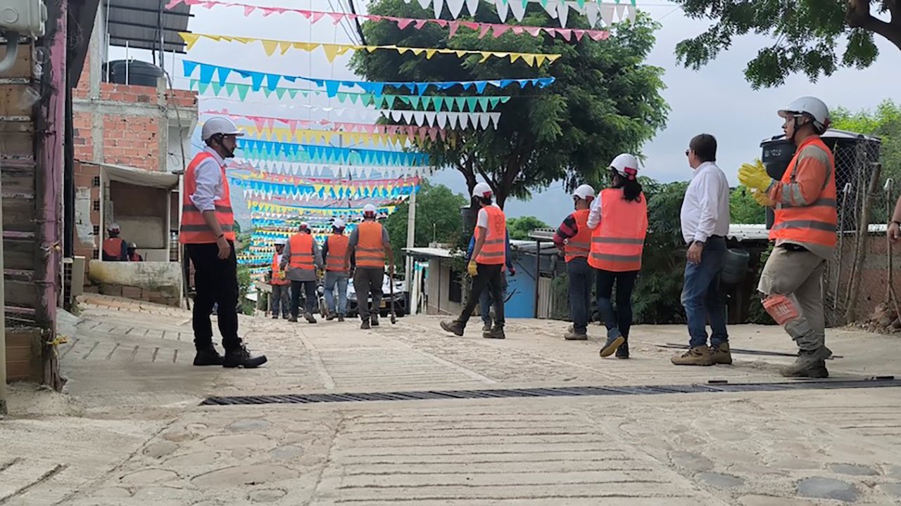 Comunidades aplauden a aprendices del SENA por construcción de vías con placa huella