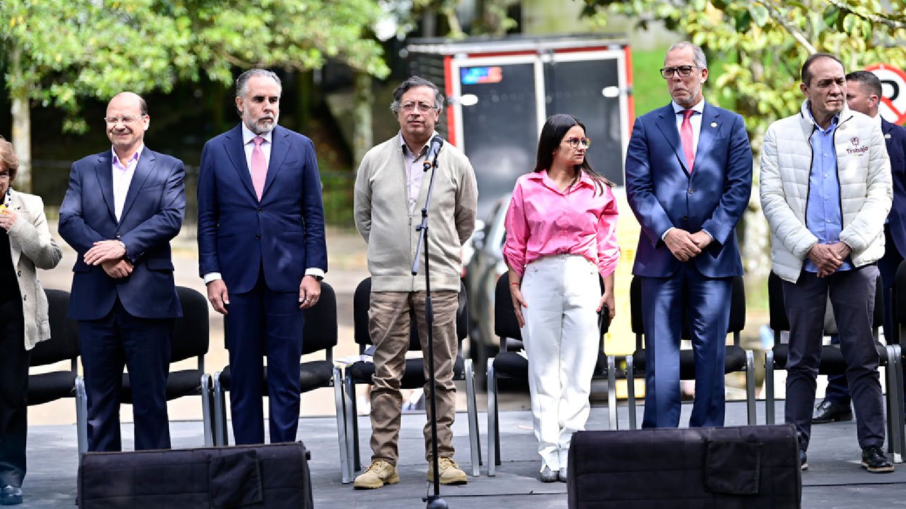 250625-07-Sancion-ley-laboral-para-un-trabajo-decente-y-digno-1280