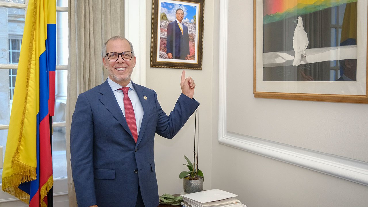 Alfredo Saade asume como nuevo jefe del Despacho Presidencial