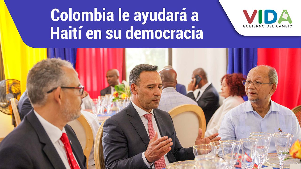 Colombia le ayudará a Haití en su democracia